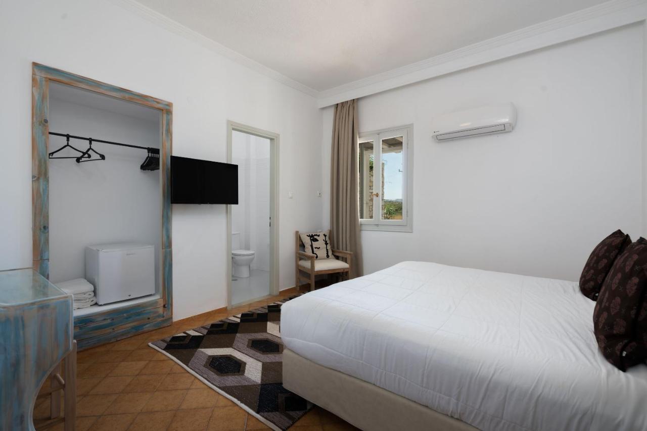Selina Paros Hotel 4*