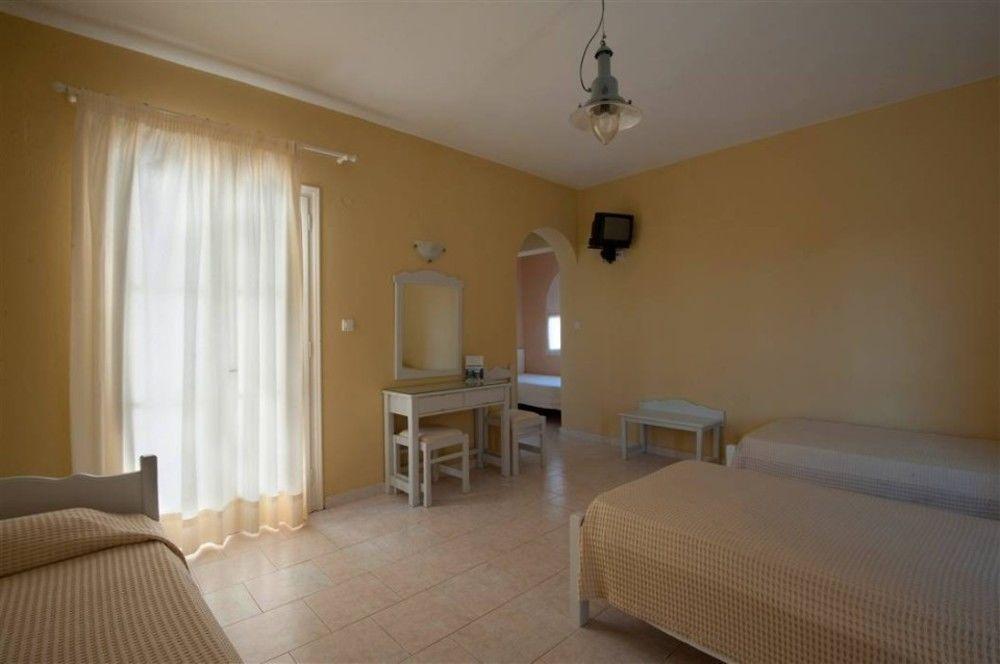 Hotel Selina Paros